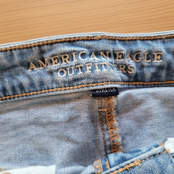 AE High-rise Denim Festival Short ~ 10 - Picture 4 of 9